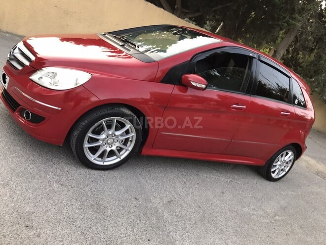 Mercedes B 180 2008, 176,000 km - 1.7 l - Sumqayıt
