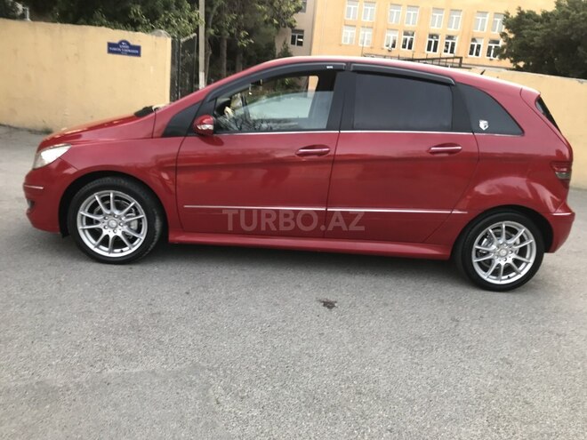 Mercedes B 180 2008, 176,000 km - 1.7 l - Sumqayıt