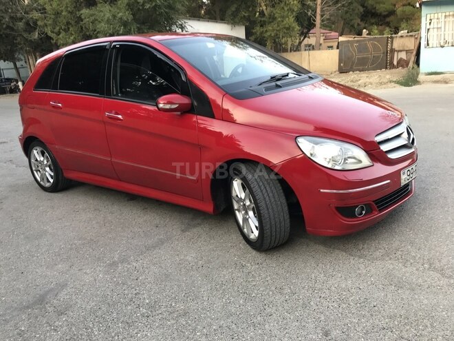 Mercedes B 180 2008, 176,000 km - 1.7 l - Sumqayıt