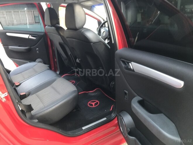 Mercedes B 180 2008, 176,000 km - 1.7 l - Sumqayıt