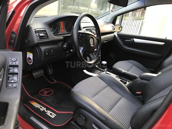 Mercedes B 180 2008, 176,000 km - 1.7 l - Sumqayıt