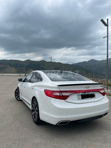 Hyundai Grandeur 2015, 240,000 km - 2.2 l - Bakı