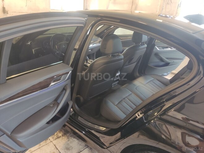 BMW 530 2019, 111,200 km - 2.0 l - Bakı