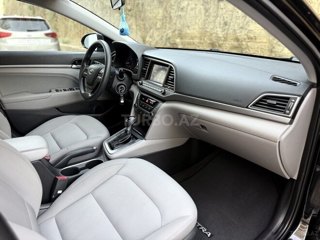 Hyundai Elantra 2017, 90,500 km - 2.0 l - Bakı
