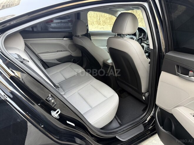 Hyundai Elantra 2017, 90,500 km - 2.0 l - Bakı