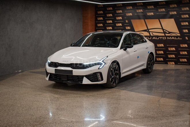 Kia K5-1