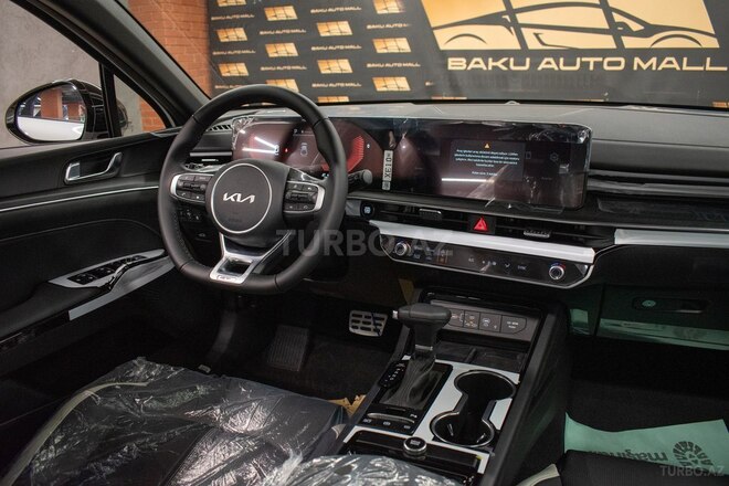 Kia K5-15