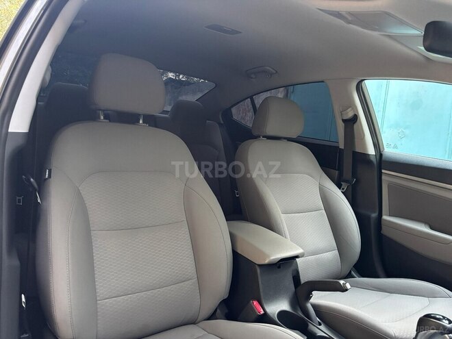 Hyundai Elantra 2019, 83,000 km - 2.0 л - Bakı