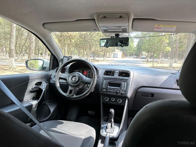 Volkswagen Polo 2013, 275,000 km - 1.6 l - Bakı