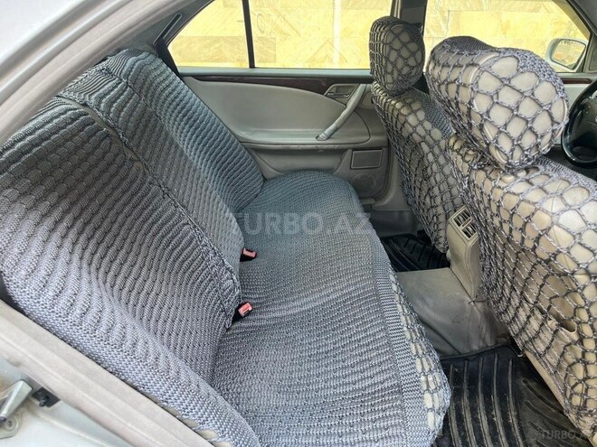 Mercedes E 220 2000, 386,000 km - 2.2 l - Bakı