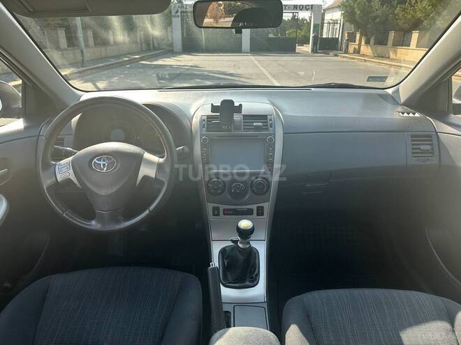 Toyota Corolla 2010, 240,000 km - 1.4 l - Bakı