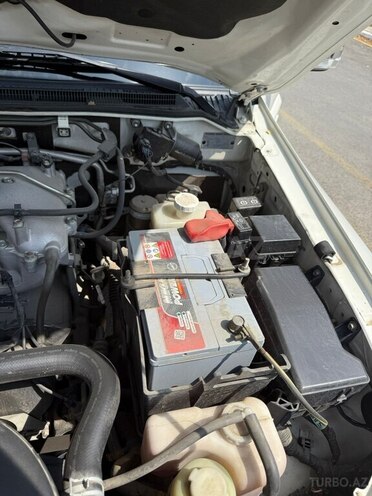 Mitsubishi Pajero-14
