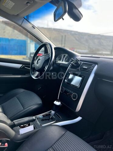Mercedes B 200 2006, 111,700 km - 2.0 l - Bakı