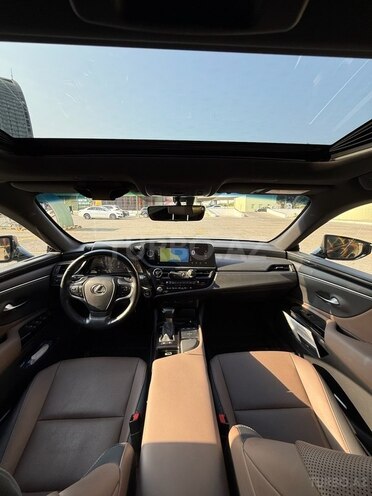 Lexus ES 250 2022, 25,000 km - 2.5 л - Bakı
