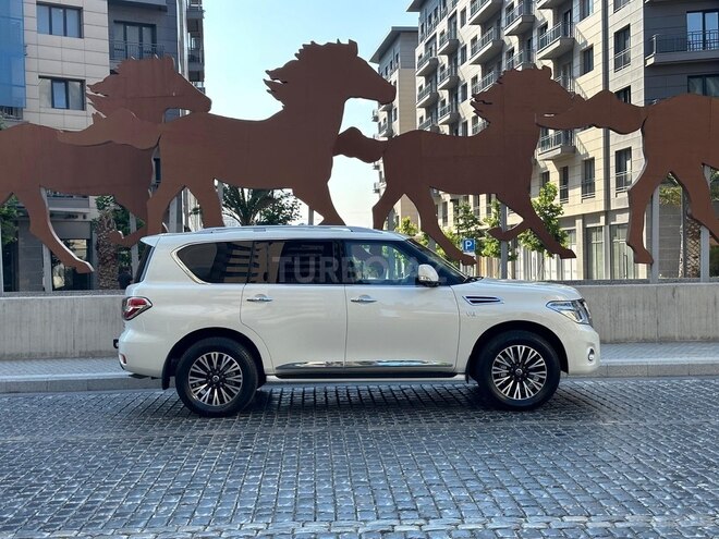 Nissan Patrol 2013, 132,000 km - 5.6 л - Bakı