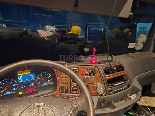 Mercedes Axor 1840 2010, 1,183,000 km - 10.0 l - Bakı