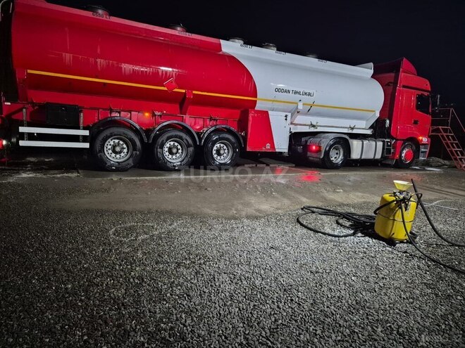Mercedes Axor 1840 2010, 1,183,000 km - 10.0 l - Bakı