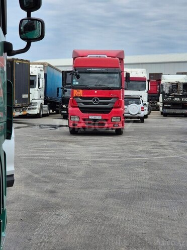 Mercedes Axor 1840 2010, 1,183,000 km - 10.0 l - Bakı