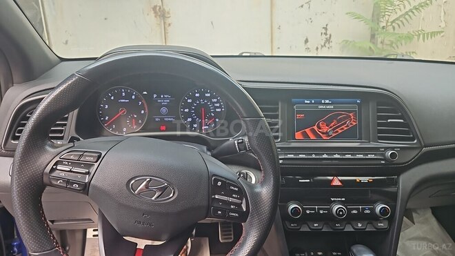 Hyundai Elantra 2019, 164,153 km - 1.6 л - Bakı