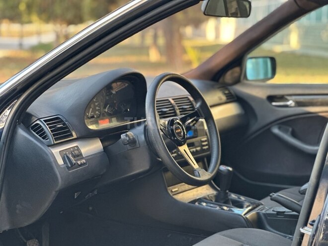 BMW 330 1999, 134,900 km - 3.0 l - Salyan