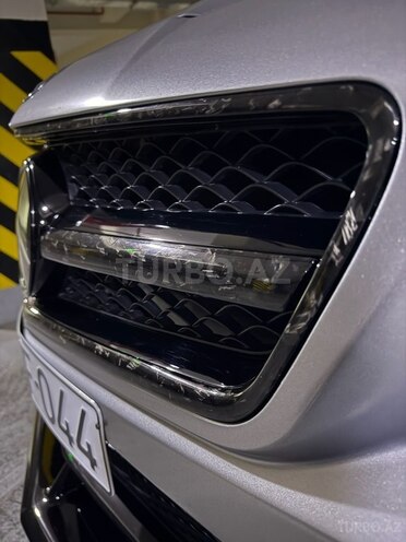 Mercedes CLS 63 AMG-10