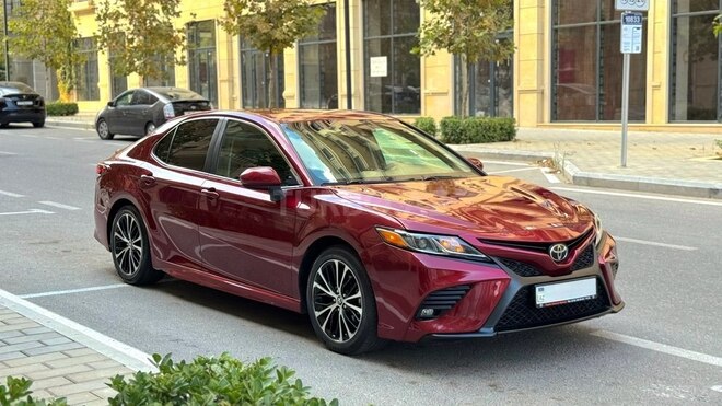 Toyota Camry 2018, 165,000 km - 2.5 л - Bakı