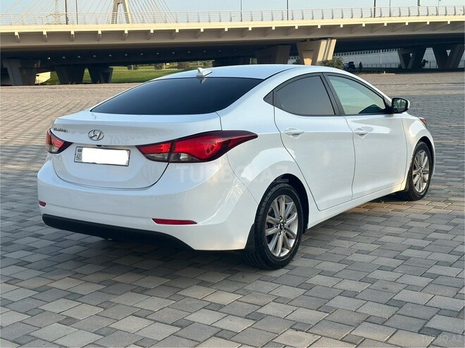 Hyundai Elantra 2015, 135,000 km - 1.8 l - Bakı
