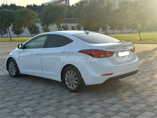 Hyundai Elantra 2015, 135,000 km - 1.8 l - Bakı