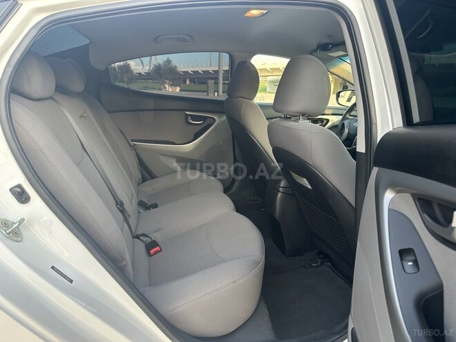 Hyundai Elantra 2015, 135,000 km - 1.8 l - Bakı