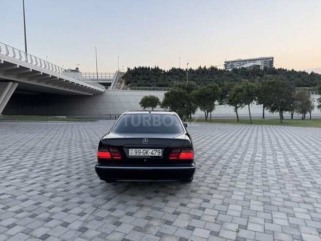 Mercedes E 220 2000, 460,000 km - 2.2 l - Bakı