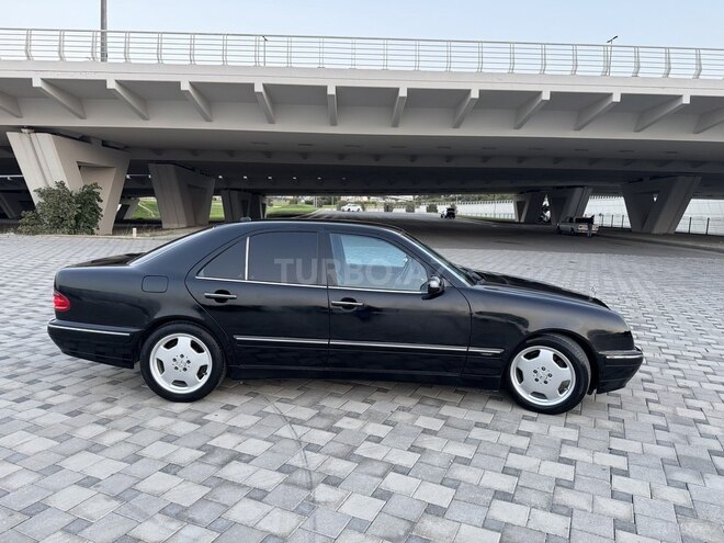 Mercedes E 220 2000, 460,000 km - 2.2 l - Bakı