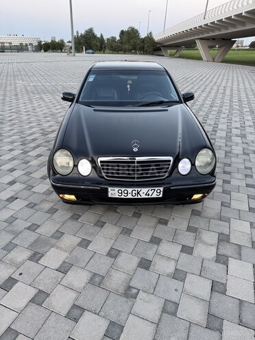 Mercedes E 220 2000, 460,000 km - 2.2 l - Bakı