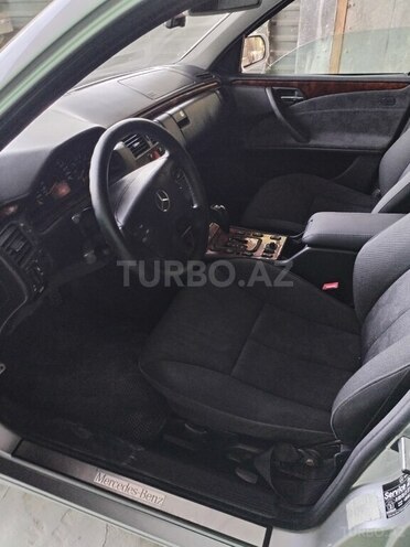 Mercedes E 280 2000, 250,000 km - 2.8 l - Ağdam
