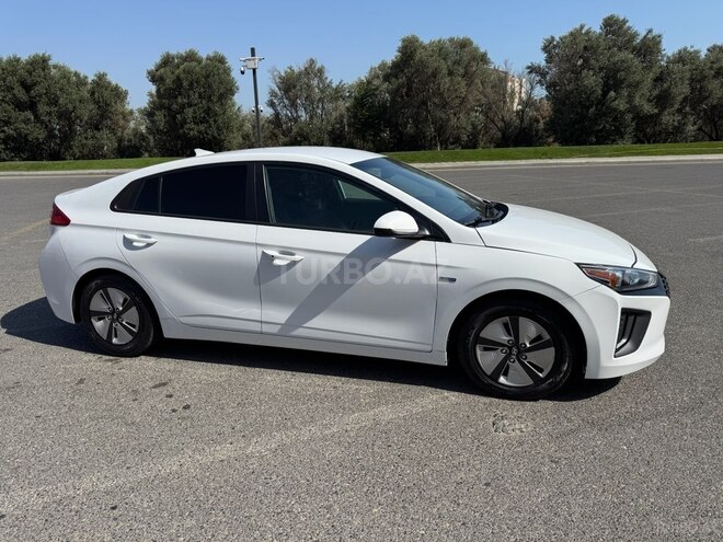 Hyundai IONIQ-4