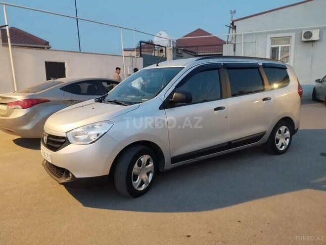 Dacia Lodgy 2016, 255,000 km - 1.5 л - Xudat