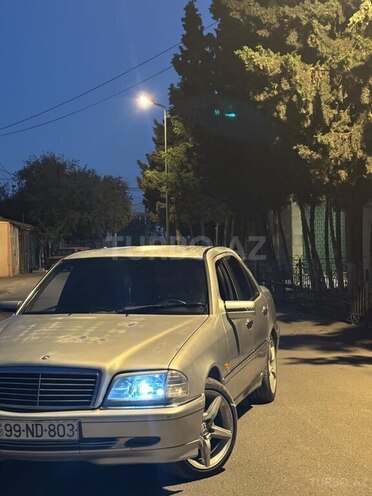 Mercedes C 220 1995, 196,800 km - 2.2 l - Bakı