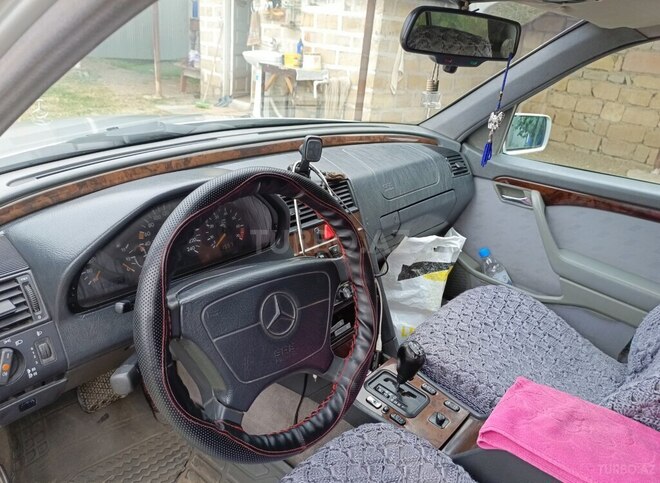 Mercedes C 230 1997, 356,782 km - 2.3 l - Goranboy