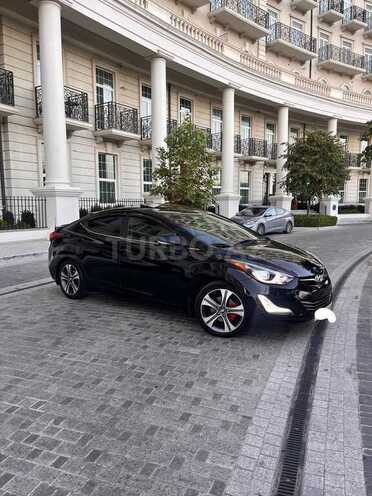 Hyundai Elantra-4