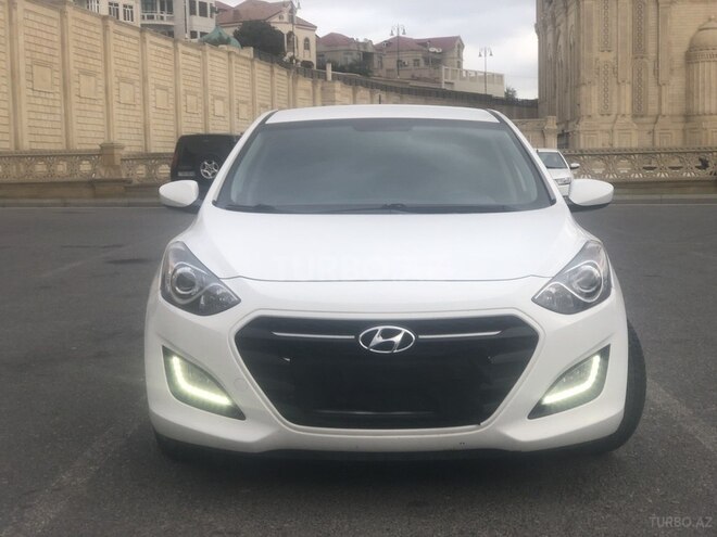 Hyundai i30 2016, 300,000 km - 1.6 л - Bakı