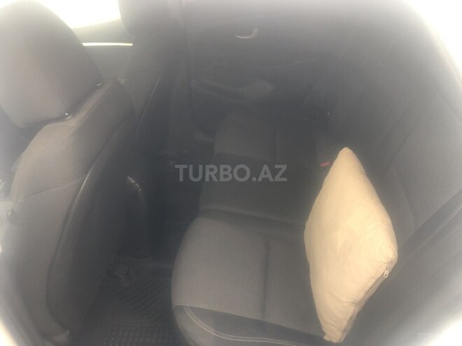 Hyundai i30 2016, 300,000 km - 1.6 л - Bakı