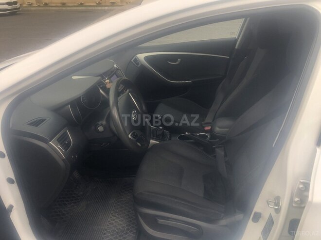 Hyundai i30 2016, 300,000 km - 1.6 л - Bakı