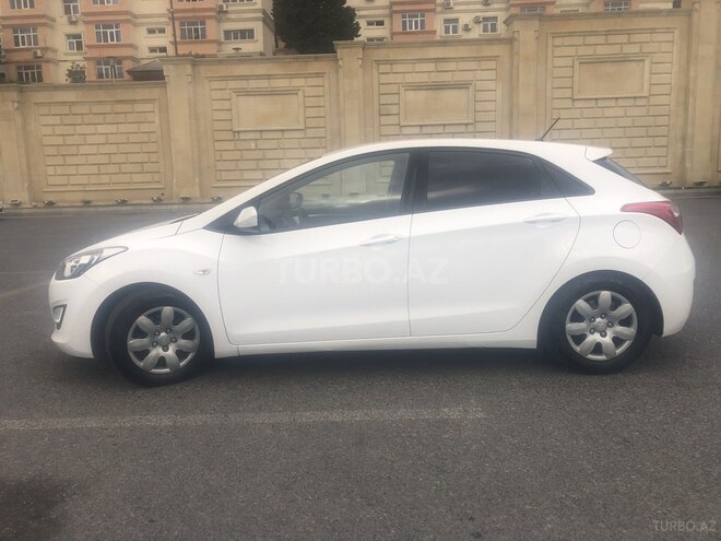 Hyundai i30 2016, 300,000 km - 1.6 л - Bakı