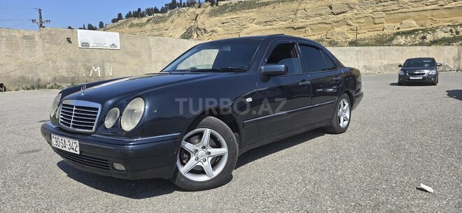Mercedes E 240 1999, 380,000 km - 2.4 l - Bakı