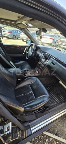 Mercedes E 240 1999, 380,000 km - 2.4 l - Bakı