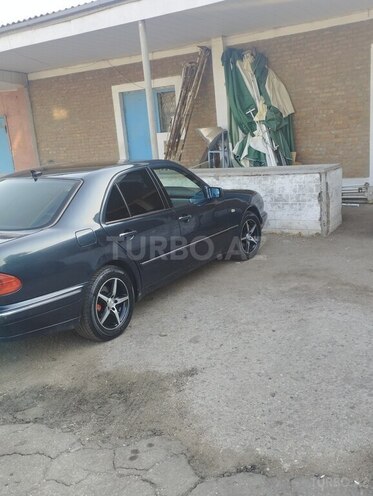 Mercedes E 280 1998, 350,000 km - 2.8 l - Bakı
