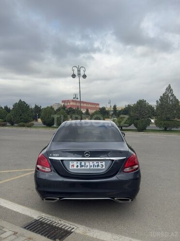 Mercedes C 300 4MATIC 2015, 169,000 km - 3.5 l - Bakı