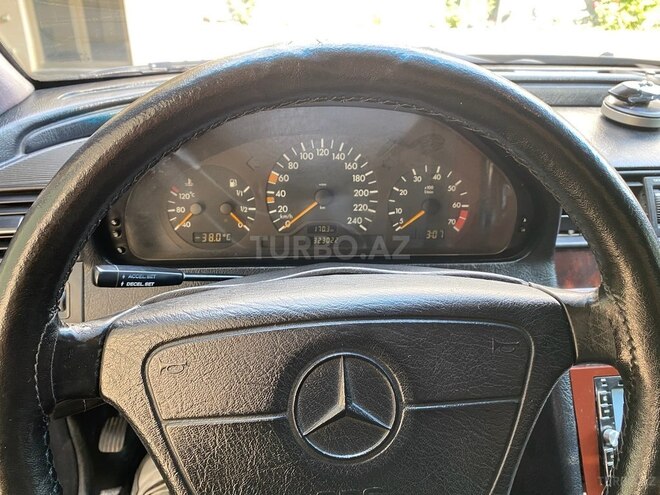 Mercedes C 200 1997, 323,022 km - 2.0 л - Bakı