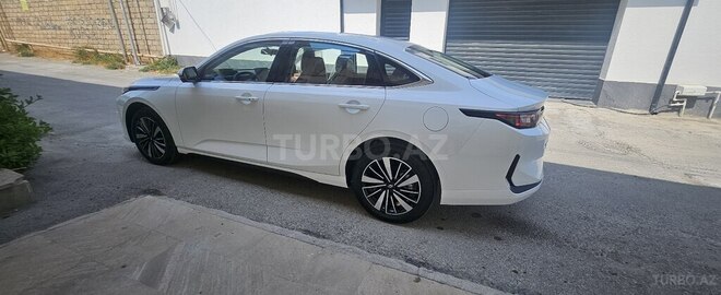 Changan Qiyuan A05 2025, 0 km - 1.5 л - Bakı