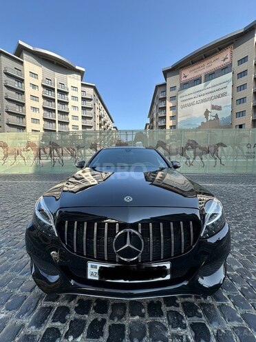 Mercedes C 300 2018, 98,600 km - 2.0 l - Bakı