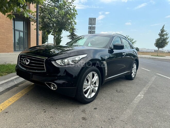 Infiniti FX35-3